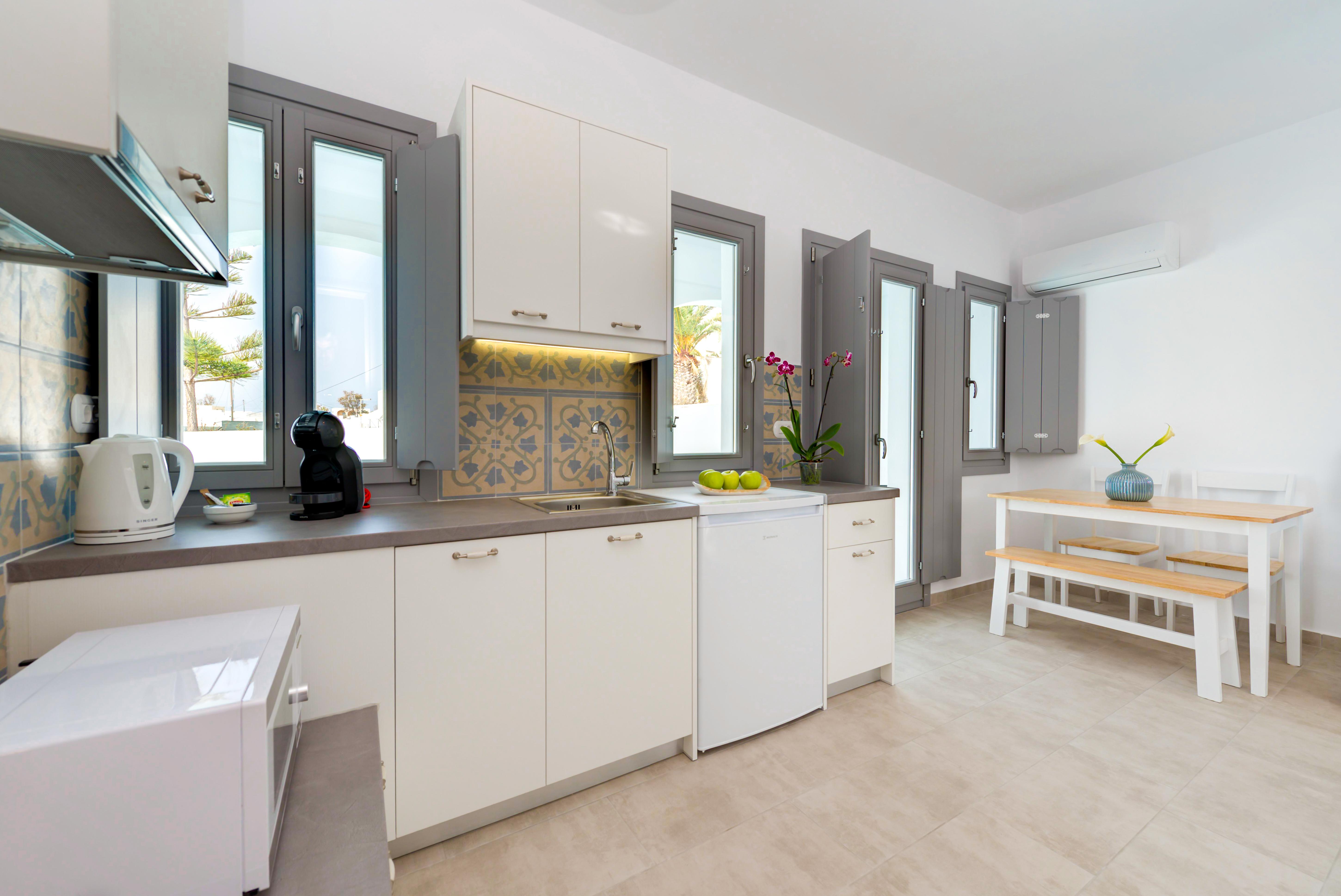 White Harmony Suites Megalochori  Buitenkant foto