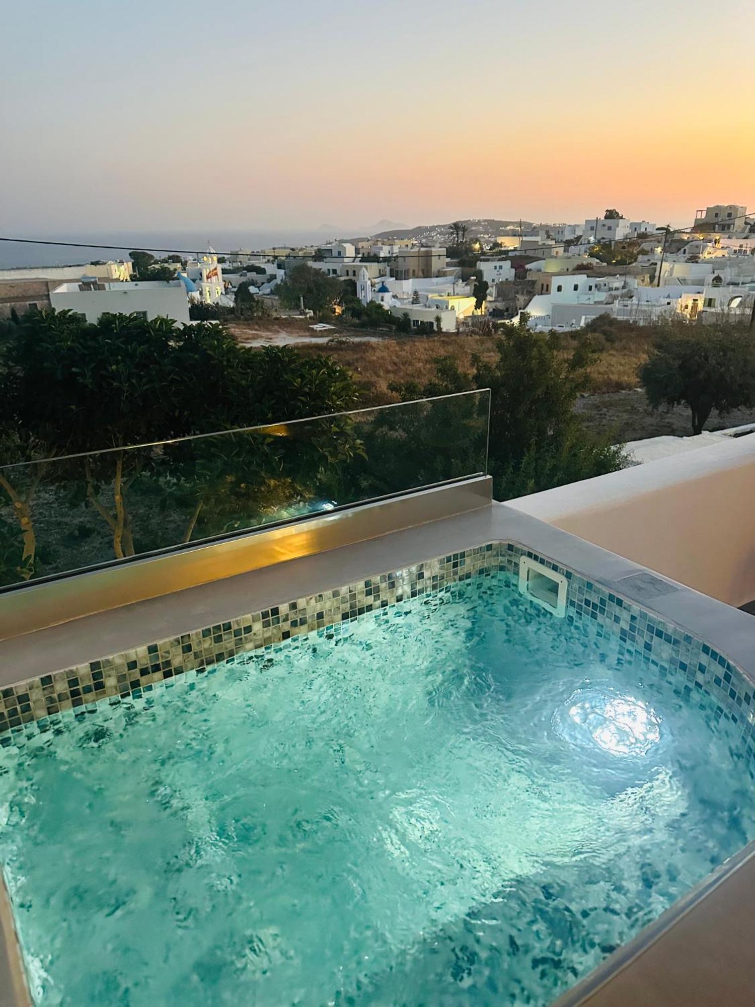 White Harmony Suites Megalochori  Buitenkant foto